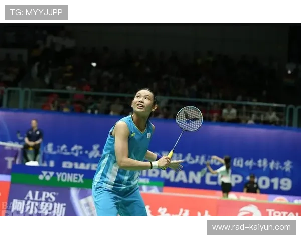 半决赛现场：拉克什亚与周天成第三局关键分争夺紧张激烈